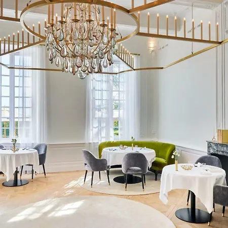 Chateau De La Gaude Отель 5*