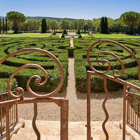 Chateau De La Gaude Отель 5*